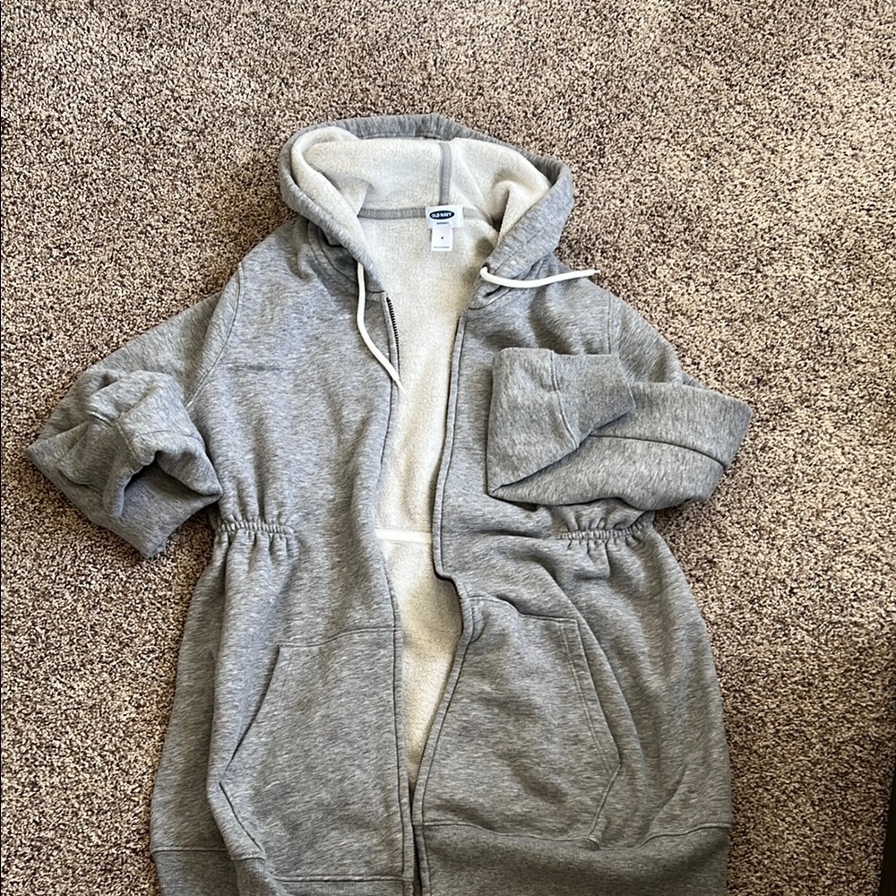 Maternity Old Navy Heather Gray Maternity Hoodie